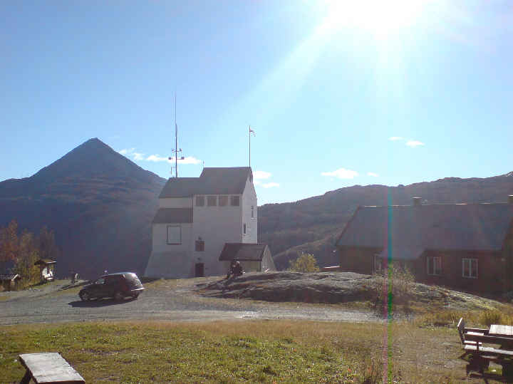 Bergstation Gvepseborg, im Hintergrund der Gaustatoppen