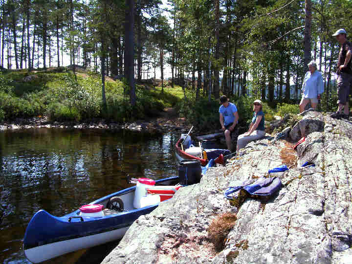 Islanders in lake Sønstevatn