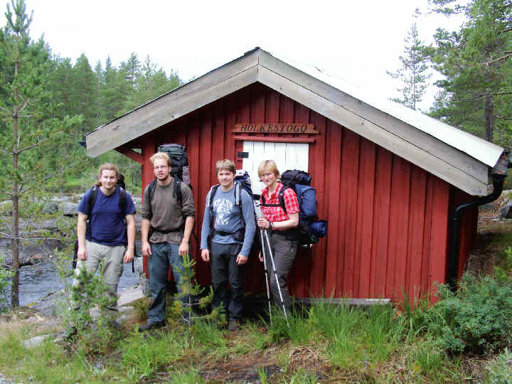 Das Kulturdenkmal, die Flößerhütte Holkestogo liegt auf unserer Route